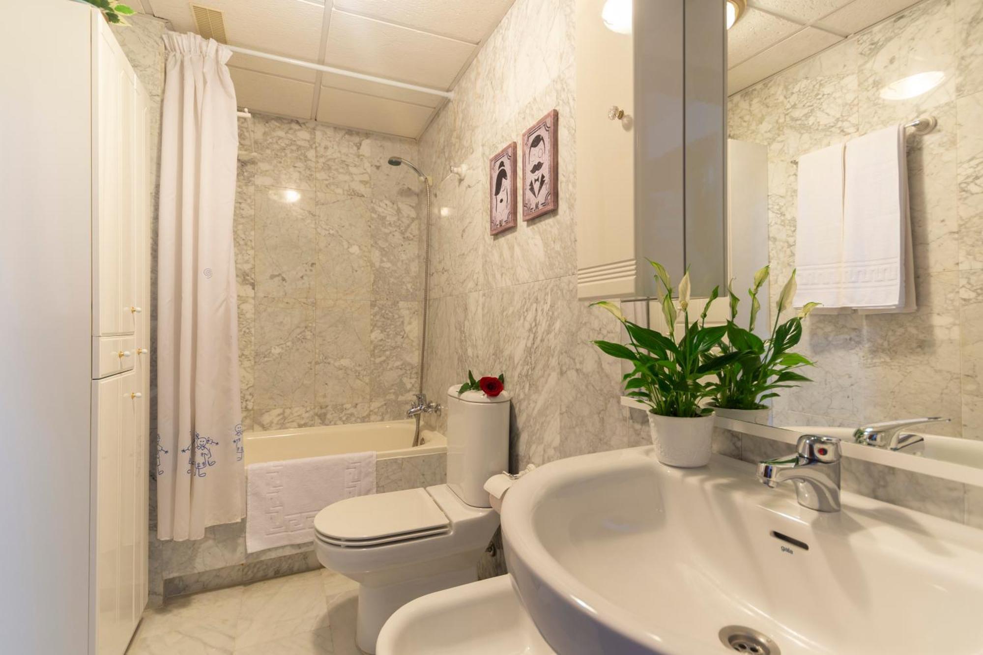Apartamento Adultos Centro N V 1 Free Parking 格拉纳达 外观 照片